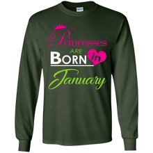 Princesses are born in January T-Shirt