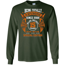 Vintage Born in 2002 15th Birthday 15 Years Old Awesome Gift