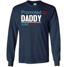 Mens Promoted to Daddy June 2017 T-Shirt Lovely New Dad Gift