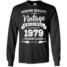 Born in 1979 Vintage Birthday T-Shirt - Made in 1979 Shirts