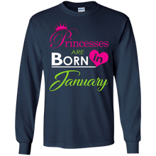 Princesses are born in January T-Shirt